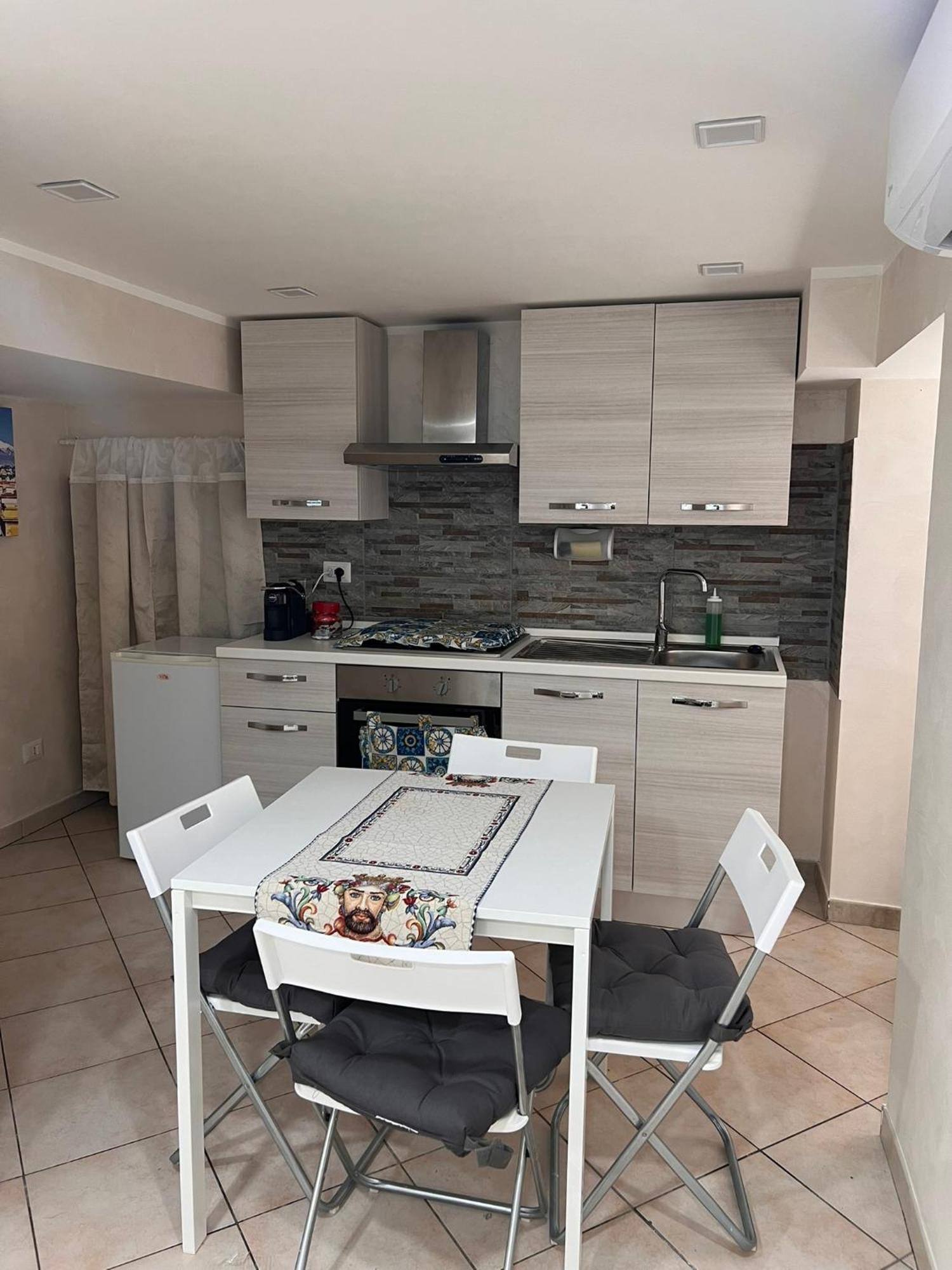 Lory House Apartment Katanya Dış mekan fotoğraf